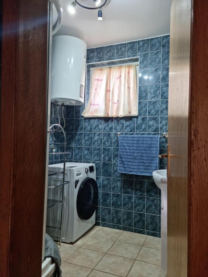 Apartments Zoretic Малинська Екстер'єр фото