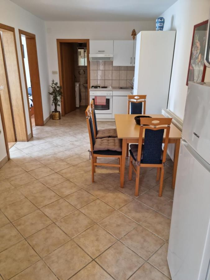 Apartments Zoretic Малинська Екстер'єр фото
