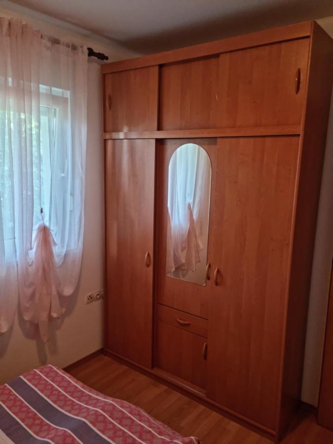 Apartments Zoretic Малинська Екстер'єр фото