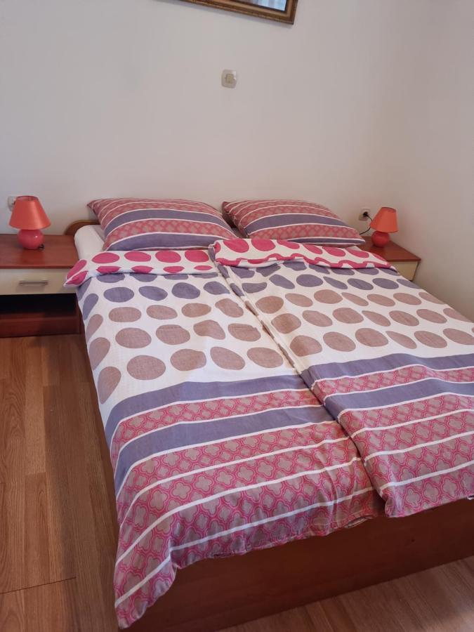 Apartments Zoretic Малинська Екстер'єр фото